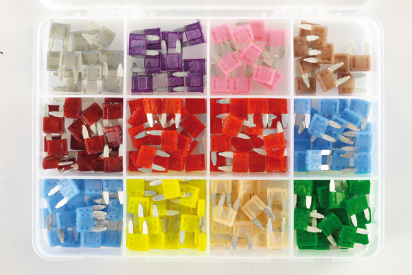 Купить Tesla FNRMULTIBOX Предохранители плоские MINI в ассортименте MULTIBOX FN-210шт. /упак.